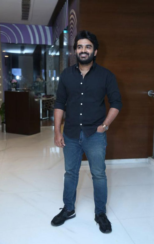 vinaro-bhagyamu-vishnu-katha-movie-success-meet-5.jpg