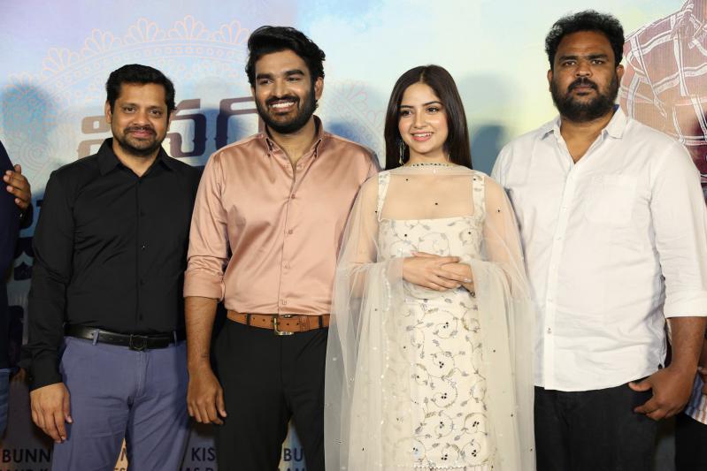 vinaro-bhagyamu-vishnu-katha-movie-teaser-launch-13.jpg