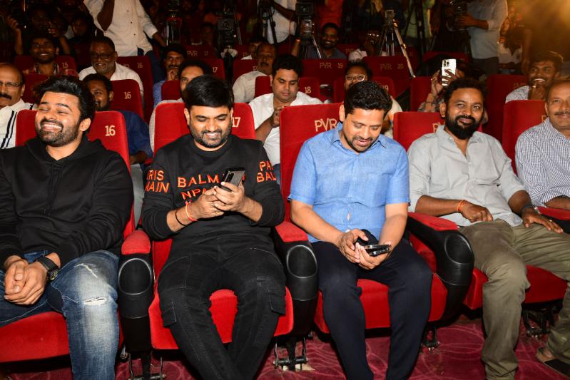 vinaro-bhagyamu-vishnukadha-trailer-launch-3.jpg