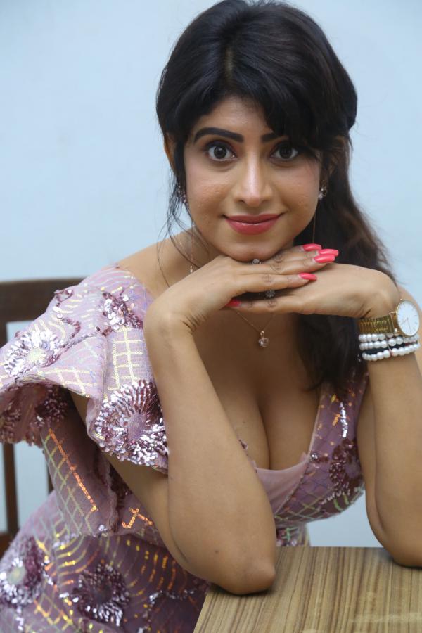 vindhya-thivari-stills-10.jpg