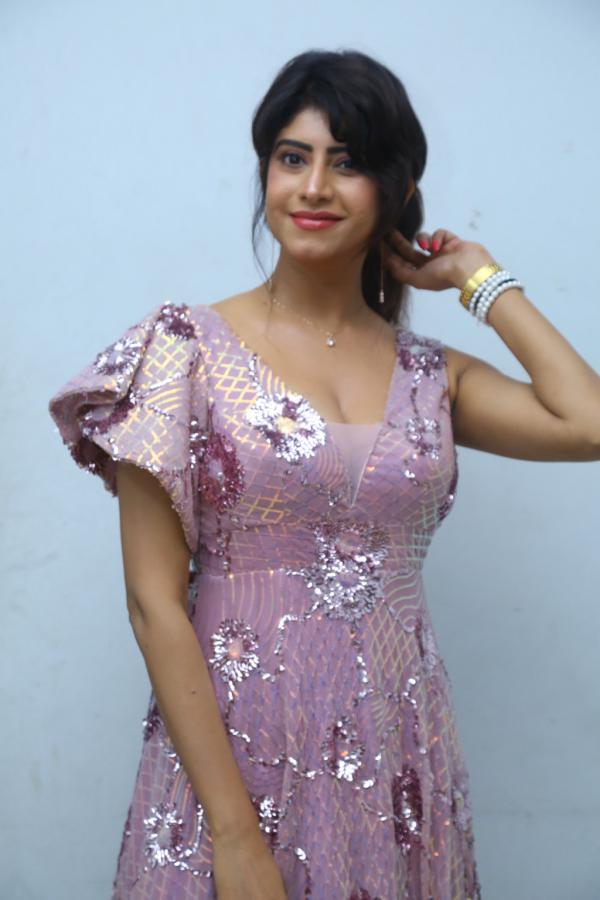 vindhya-thivari-stills-3.jpg