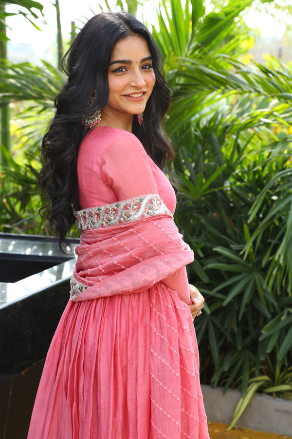 vishaka-stills-6.jpg