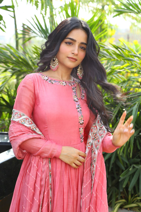 vishaka-stills-9.jpg