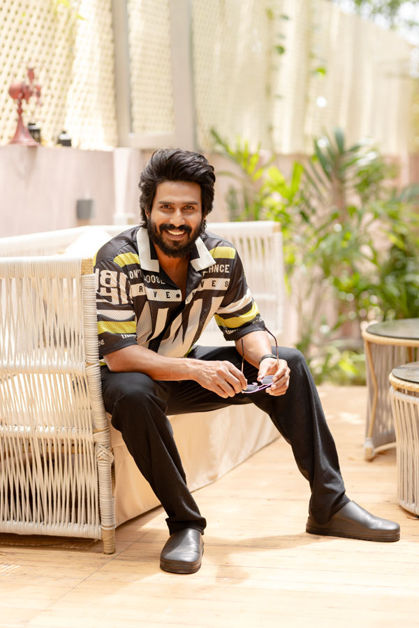 vishnu-vishal-stills-6.jpg