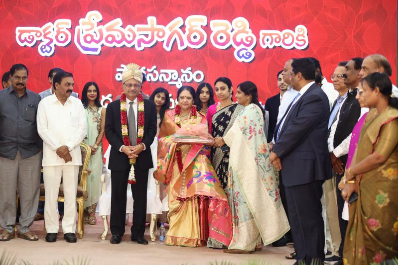 vishwa-vaidya-vibhushan-award-to-dr-premsagar-reddy-in-nellore-33.jpg