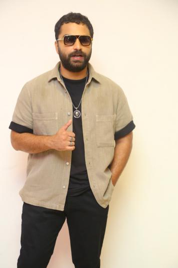 vishwak-sen-stills-2-17.jpg