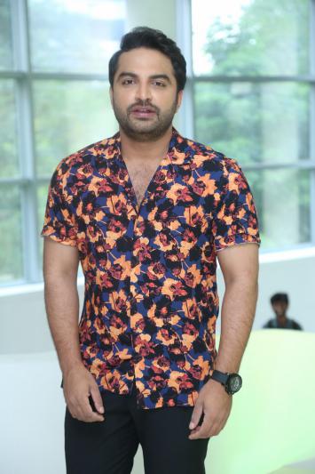 vishwak-sen-stills-2.jpg