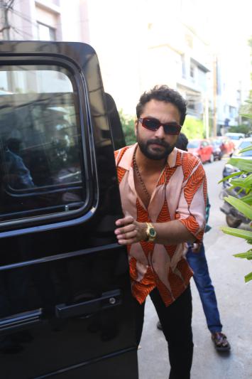 vishwak-sen-stills-3-4.jpg