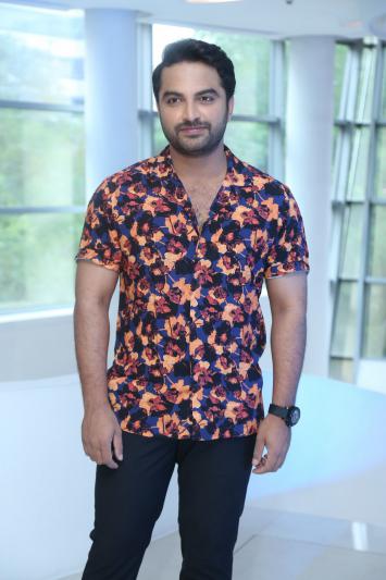 vishwak-sen-stills-5.jpg