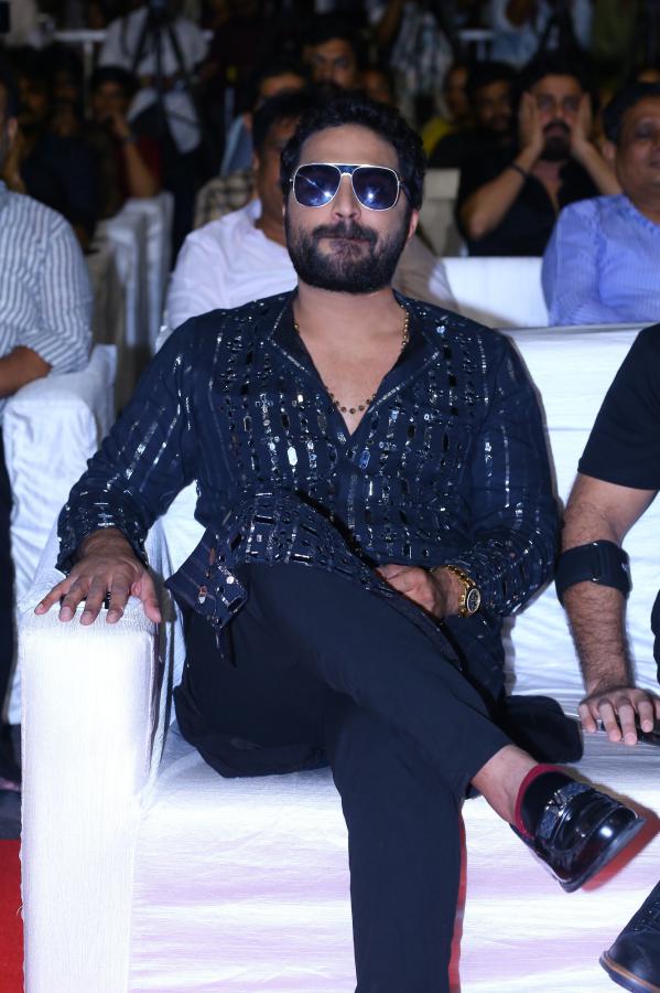 viswaksen-stills-2-10.jpg