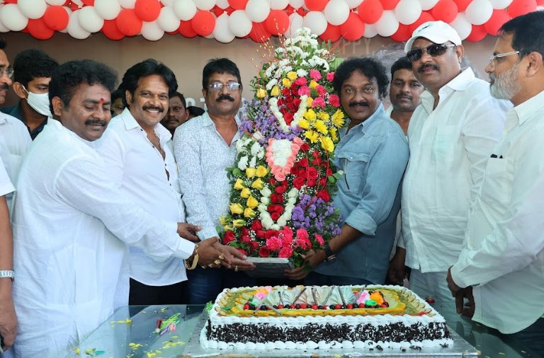 vv-vinayak-birthday-celebrations-3.jpg