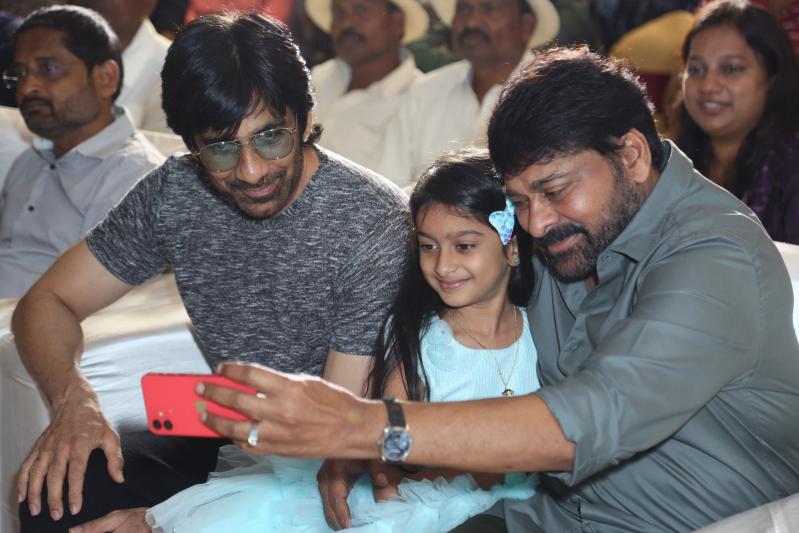 waltair-veerayya-mega-mass-blockbuster-10.jpg
