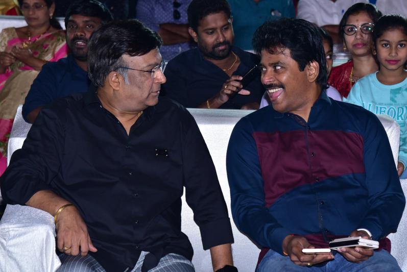 waltair-veerayya-mega-mass-party-set-1-5.jpg