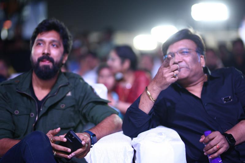 waltair-veerayya-mega-mass-party-set-2-13.jpg