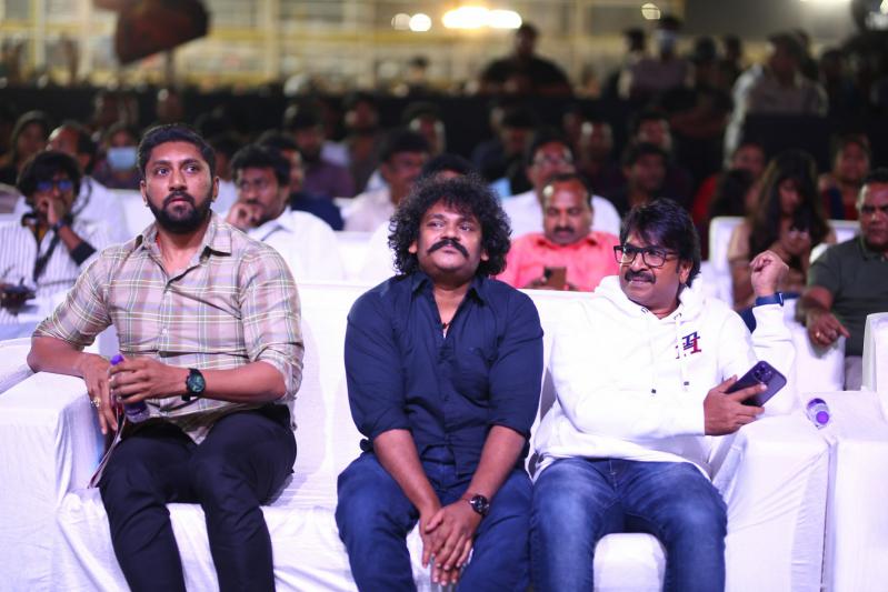 waltair-veerayya-mega-mass-party-set-2-14.jpg