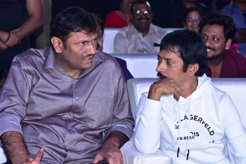 waltair-veerayya-mega-mass-party-set-2-6.jpg