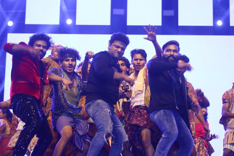 waltair-veerayya-mega-mass-party-set-3-19.jpg