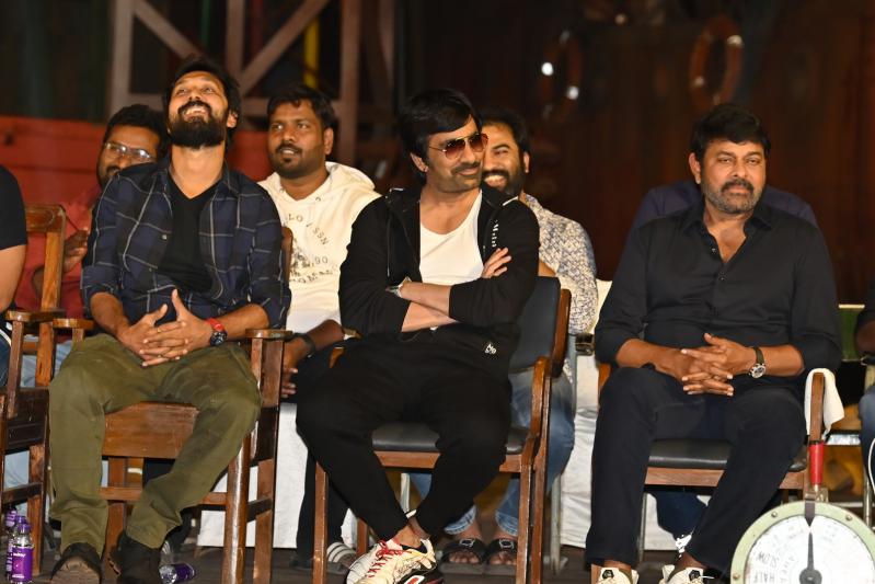 waltair-veerayya-press-meet-1-18.jpg