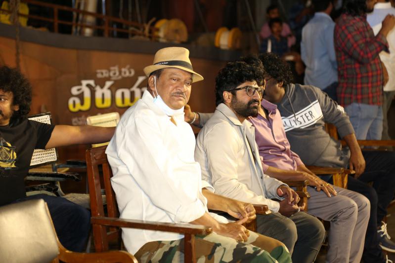 waltair-veerayya-press-meet-1-23.jpg