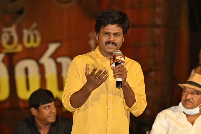 waltair-veerayya-press-meet-1-3.jpg