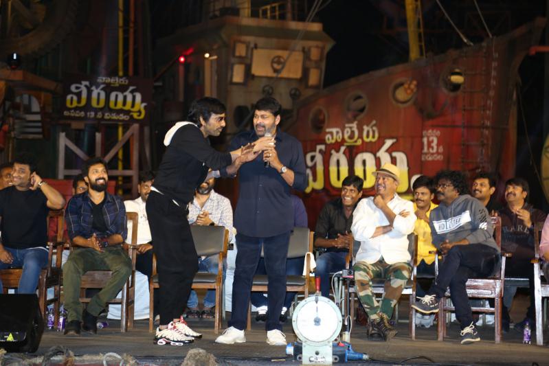 waltair-veerayya-press-meet-2-23.jpg