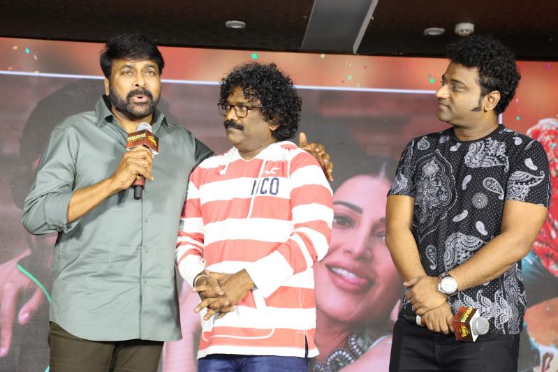 waltair-veerayya-team-felicitates-chandrabose-3.jpg