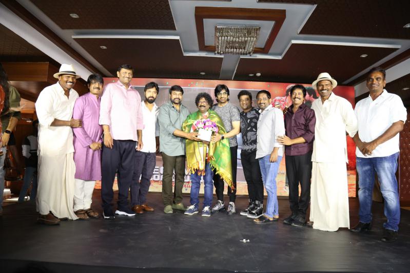 waltair-veerayya-team-felicitates-chandrabose-7.jpg