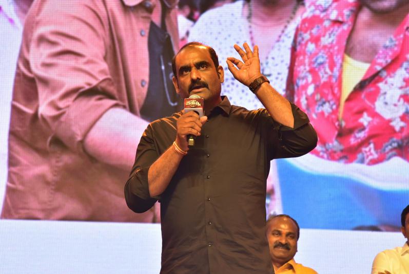 waltair-veerayya-vijaya-viharam-1-4.jpg