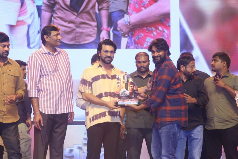 waltair-veerayya-vijaya-viharam-2-23.jpg