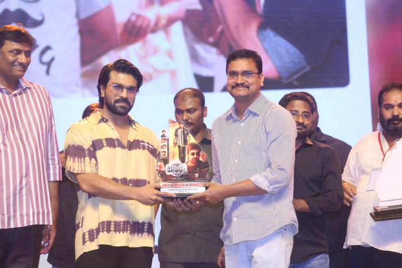 waltair-veerayya-vijaya-viharam-2-25.jpg