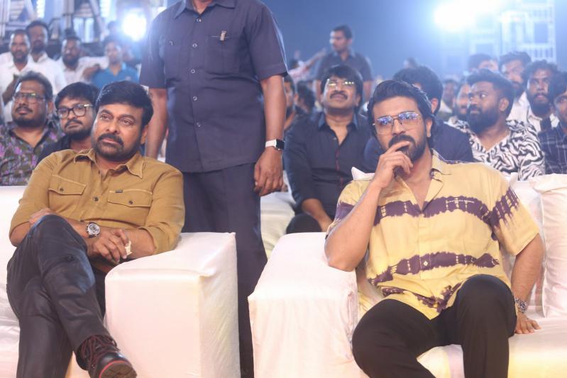 waltair-veerayya-vijaya-viharam-2-3.jpg