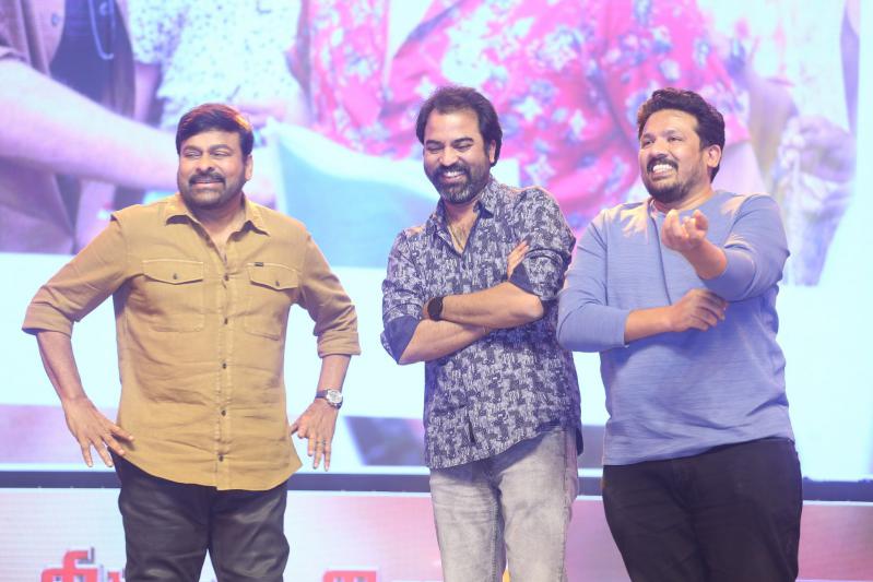 waltair-veerayya-vijaya-viharam-2-4.jpg