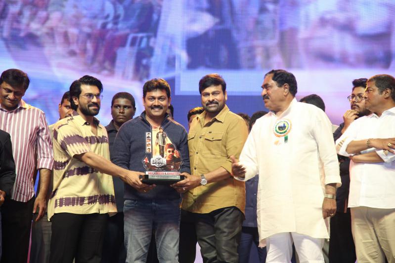 waltair-veerayya-vijaya-viharam-3-18.jpg