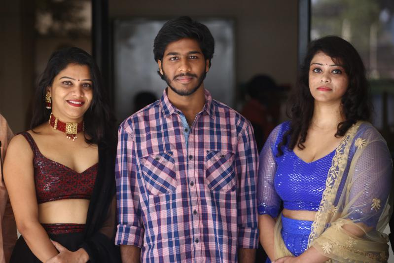 weekend-party-movie-audio-function-9.jpg