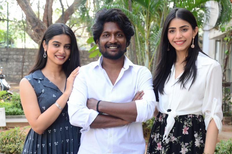 writer-padmabhushan-movie-pressmeet-3.jpg