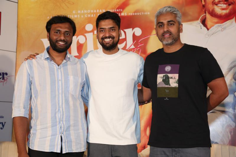 writer-padmabhushan-movie-pressmeet-6.jpg