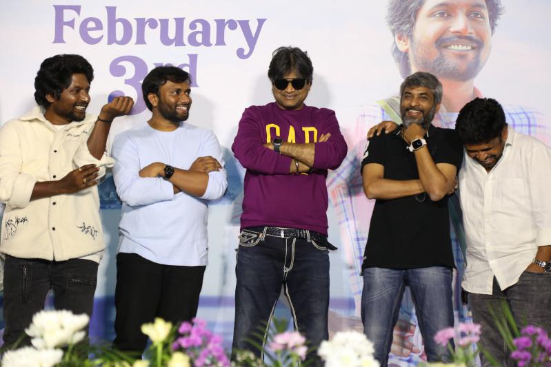writer-padmabhushan-movie-trailer-launch-17.jpg