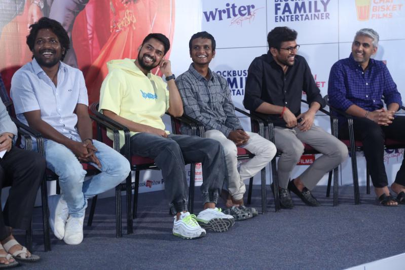 writer-padmabhushan-success-celebrations-14.jpg