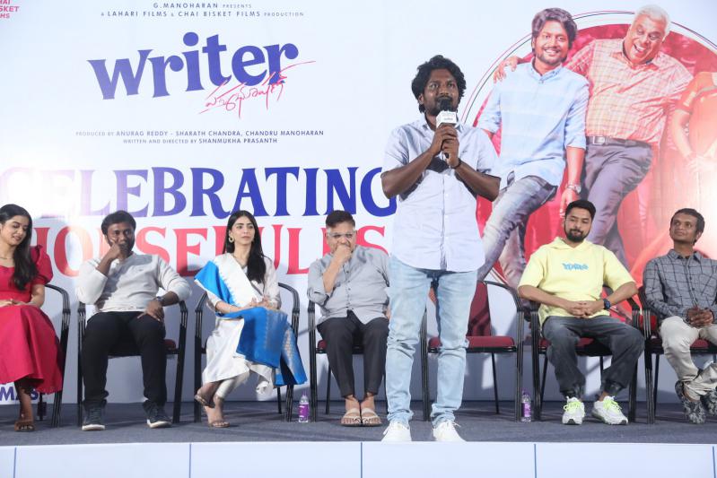 writer-padmabhushan-success-celebrations-17.jpg