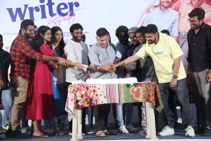 writer-padmabhushan-success-celebrations-21.jpg