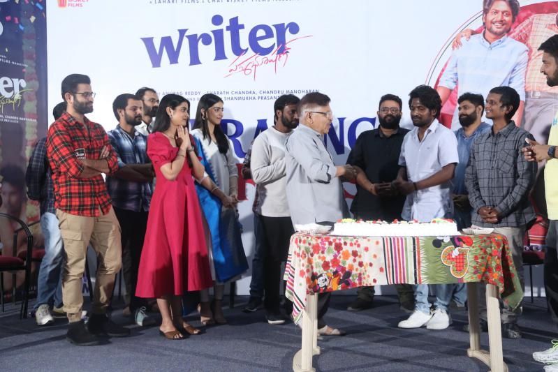 writer-padmabhushan-success-celebrations-23.jpg