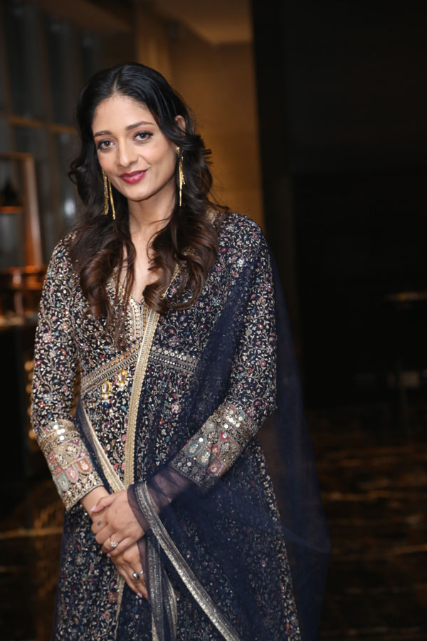 yaaneea-bharadwaj-stills-10.jpg