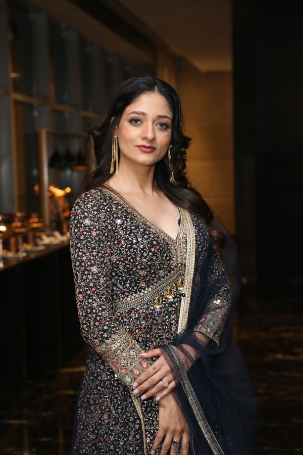 yaaneea-bharadwaj-stills-14.jpg