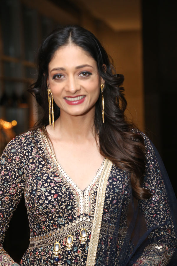 yaaneea-bharadwaj-stills-2.jpg