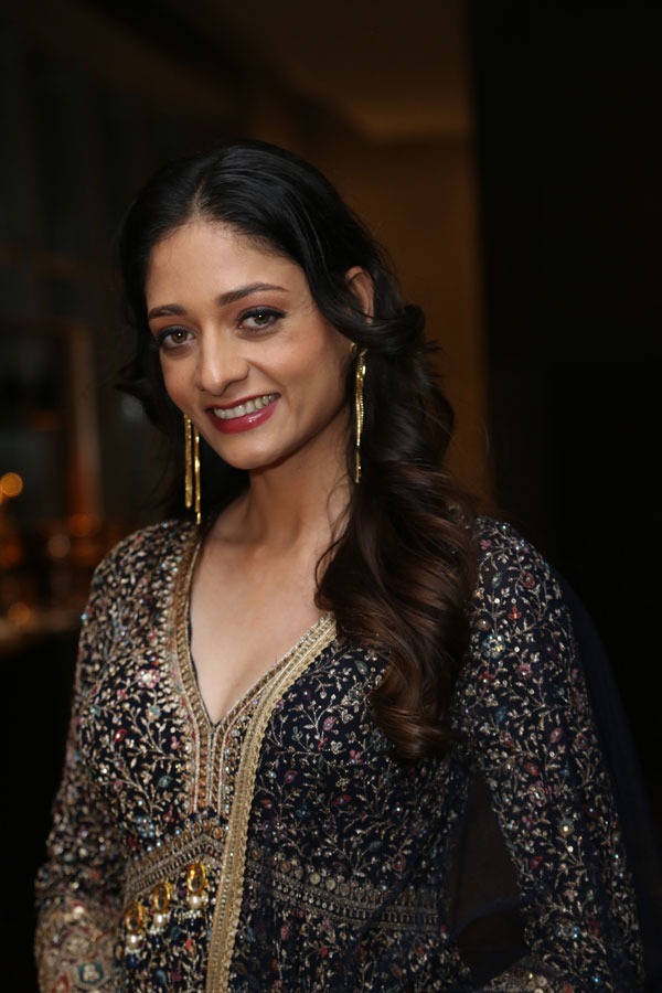 yaaneea-bharadwaj-stills-5.jpg