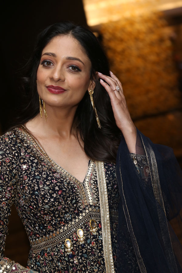 yaaneea-bharadwaj-stills-6.jpg