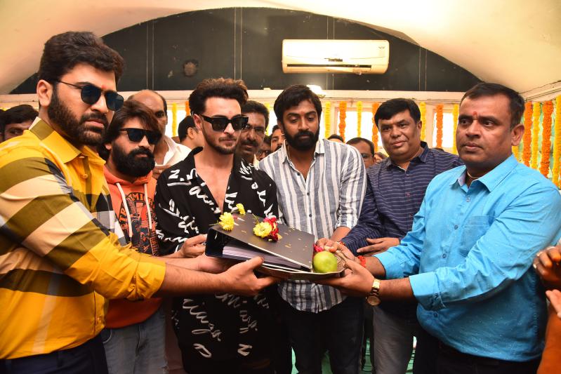 Yatha Raja Tatha Praja Movie Launch