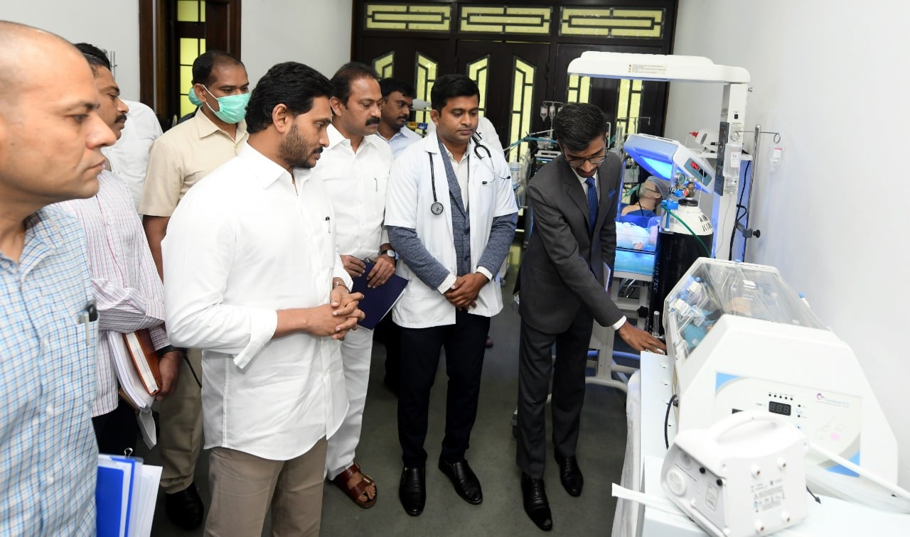 ys-jagan-inaugurates-oxygen-plants-in-ap-7.jpg