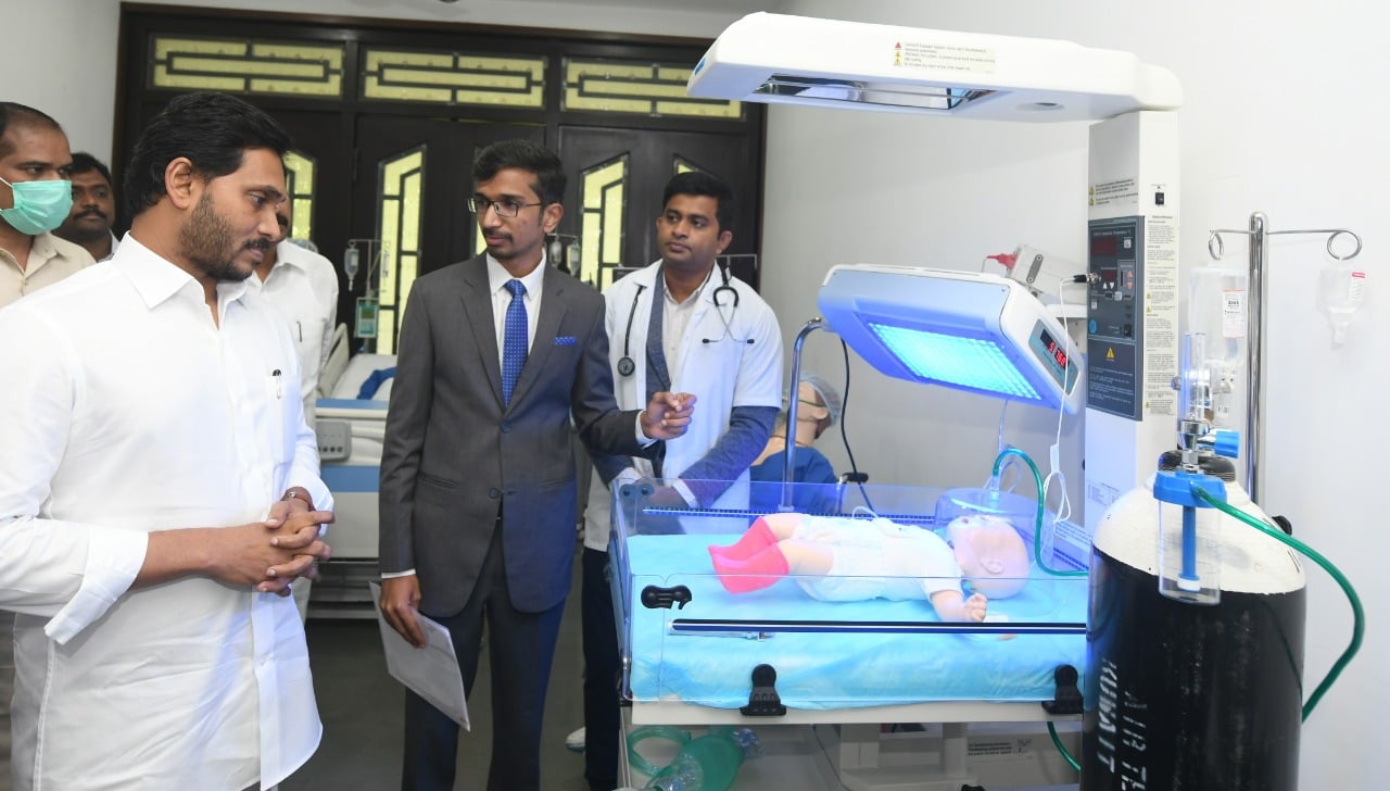 ys-jagan-inaugurates-oxygen-plants-in-ap-8.jpg