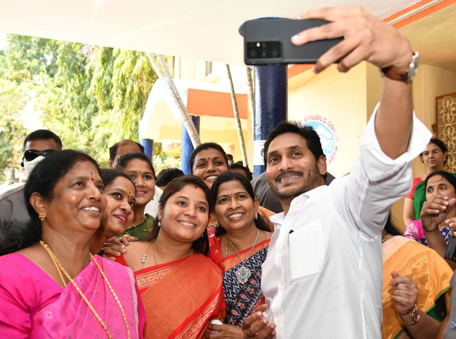ys-jagan-participates-womens-day-celebrations-15.jpg
